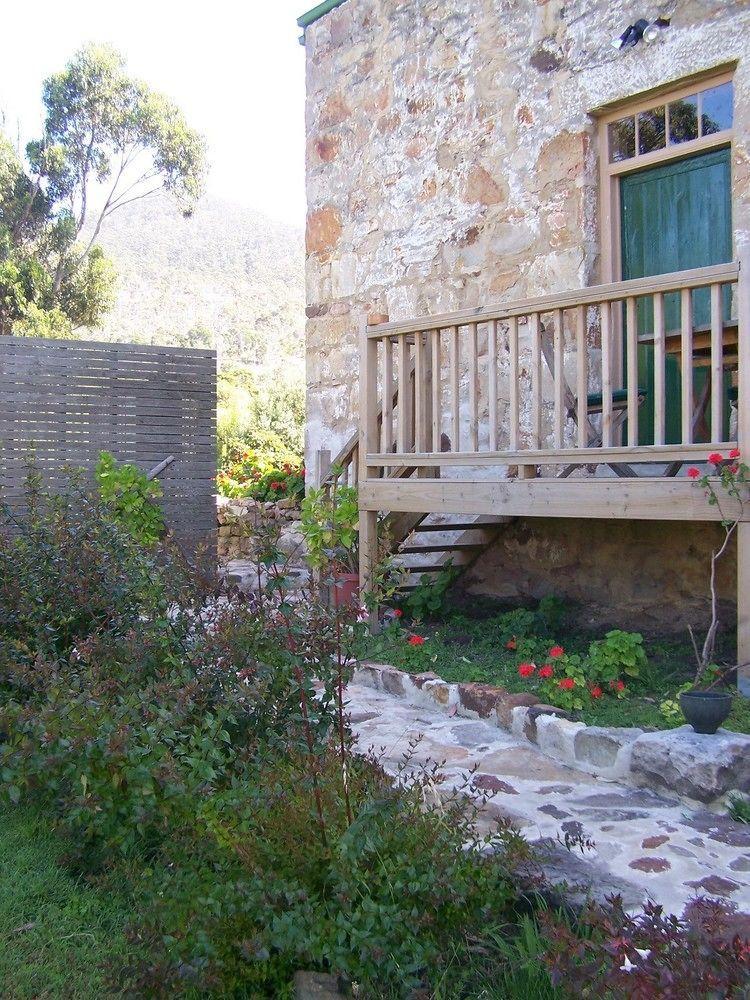 Cleburne Homestead Risdon Екстериор снимка