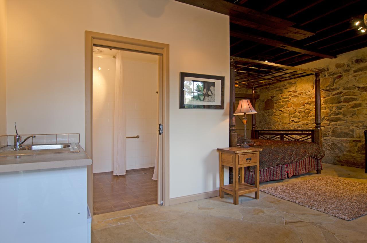Cleburne Homestead Risdon Екстериор снимка