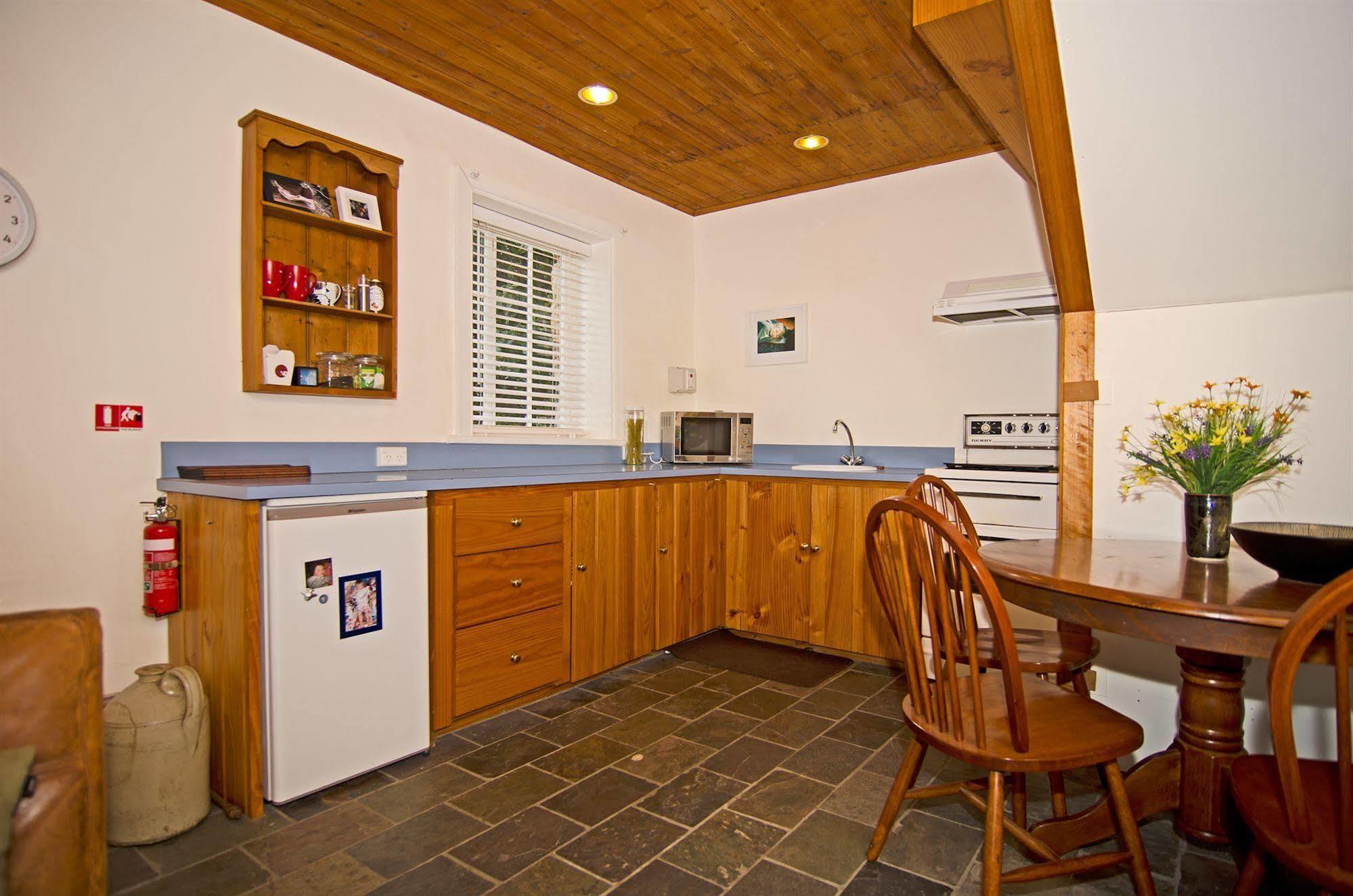Cleburne Homestead Risdon Екстериор снимка